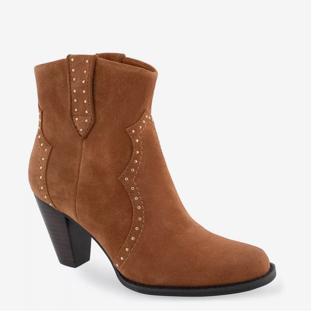 NWT AEROSOLES Lazu Bootie size 7.5